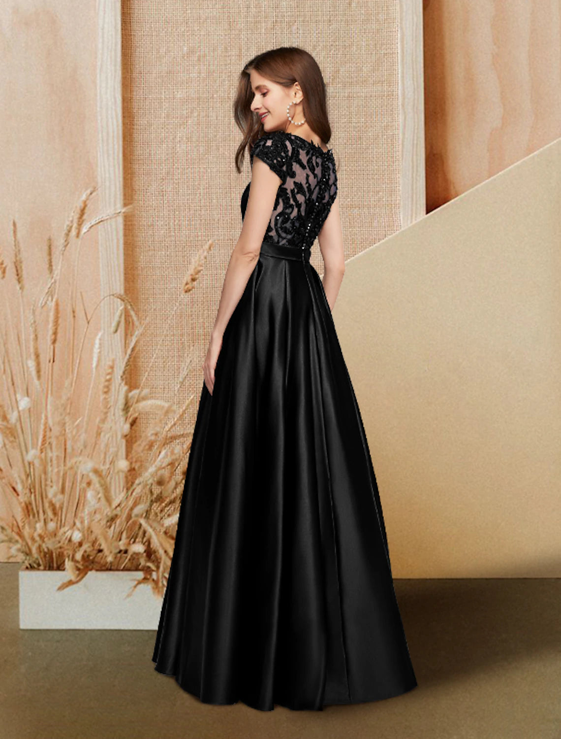 A-Linien-Abendkleid, luxuriöses Kleid für Hochzeitsgäste, Verlobung, bodenlang, kurze Ärmel, Schmuckhals, Tasche, Satin mit Perlenbesatz, Spitzeneinsatz, Tasche